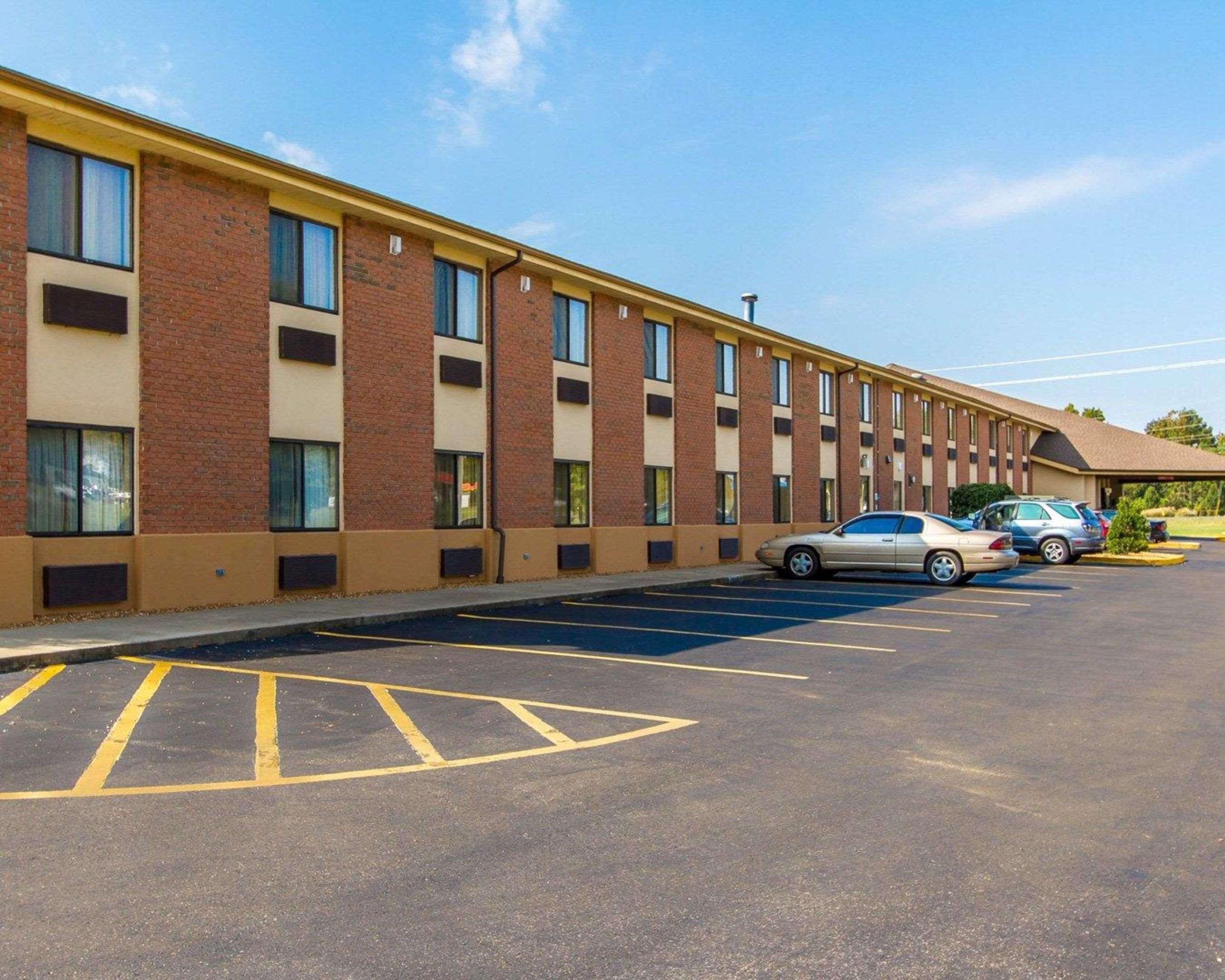 Quality Inn Murray University Area Екстер'єр фото